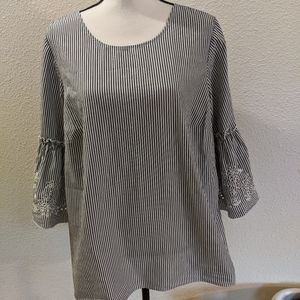 Jane & Delaney blouse